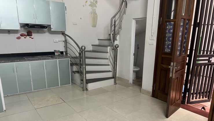 CHO THUÊ NHÀ NGUYÊN CĂN HƯU TRÍ HÀ, HÀ ĐÔNG, 4 TẦNG, 30M2, 3 NGỦ, 3 WC, 9 TRIỆU